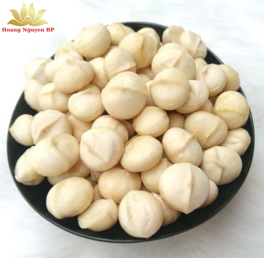 MACADAMIA NUTS